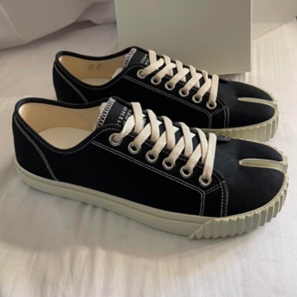 Maison Margiela Women's Black and White Trainers